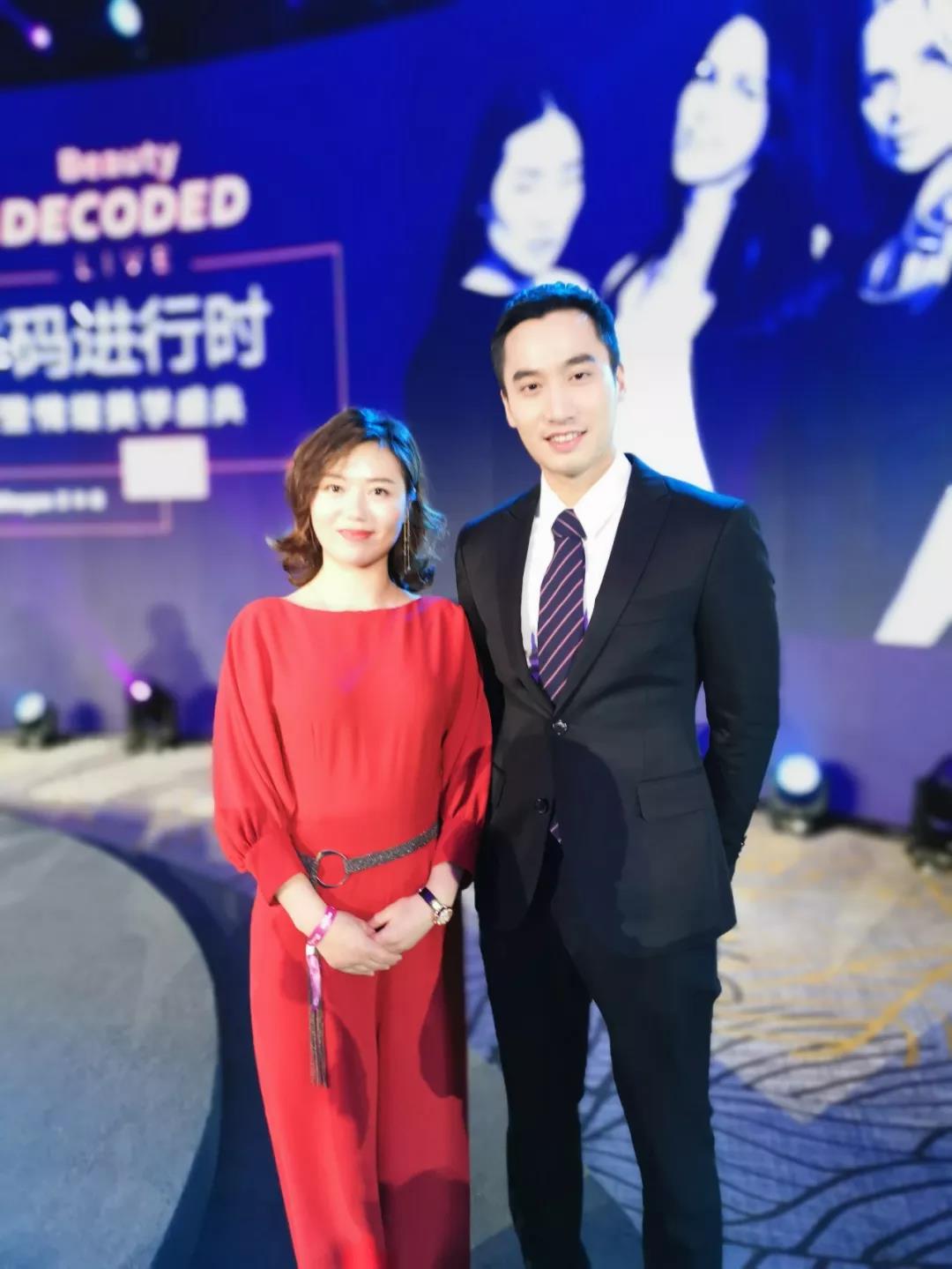 深圳和记AG平台怡情娱乐官网熊苏民医师与知名台湾注射医师赖弘国合影