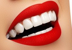 重庆做冷光美白牙齿医院哪家比较好，美白牙齿能保持多久时间